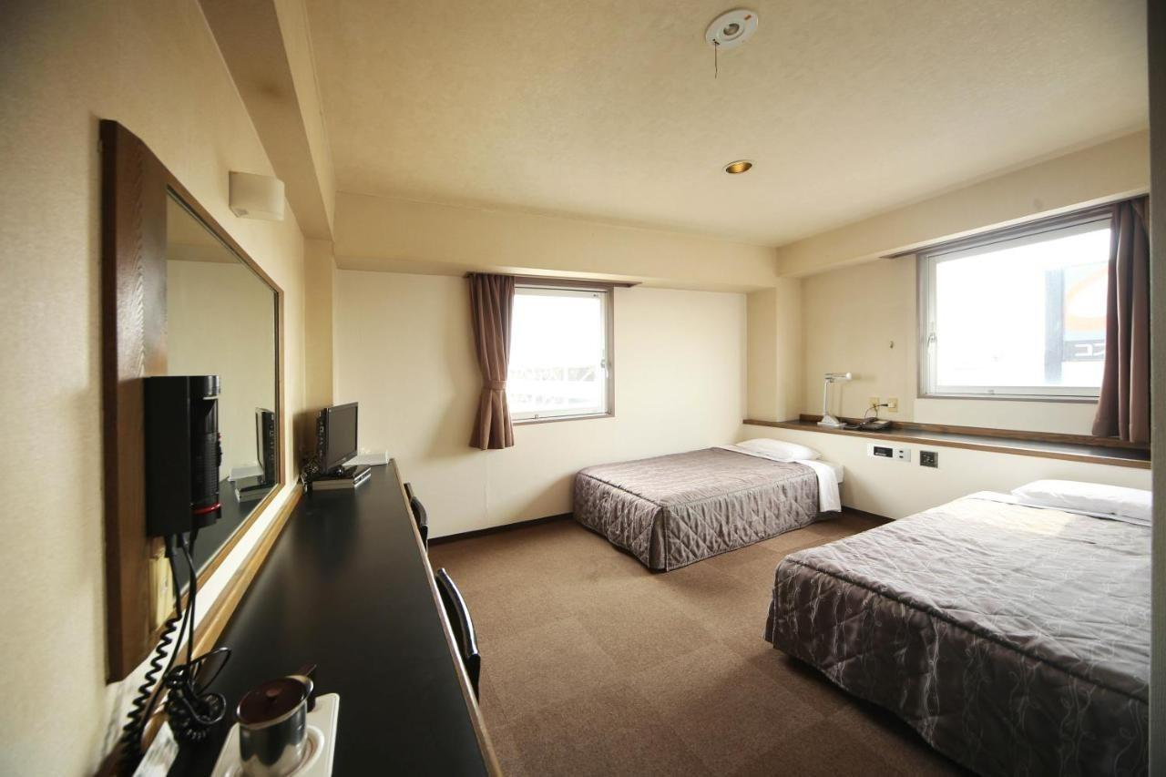 Isesaki Harvest Hotel Exterior foto